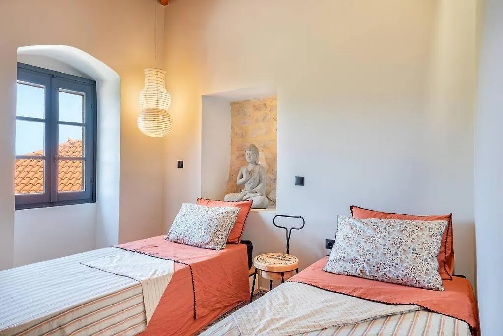 בית נופש Kondoyenádha Villa Aiolia