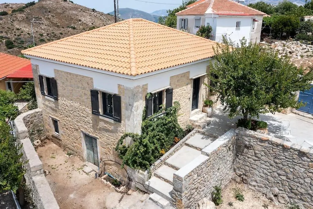 בית נופש Kondoyenádha Villa Aiolia
