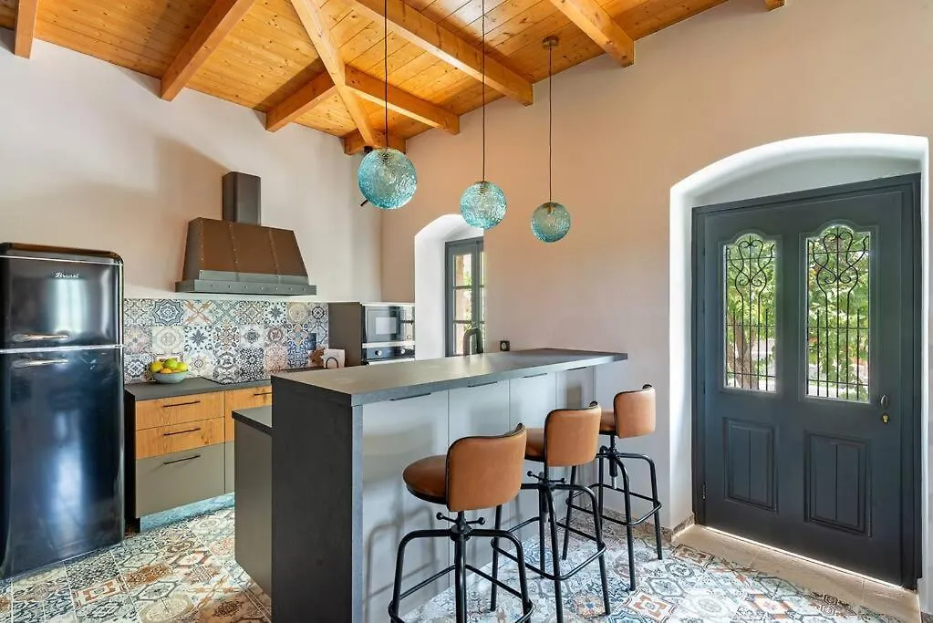בית נופש Kondoyenádha Villa Aiolia יוון